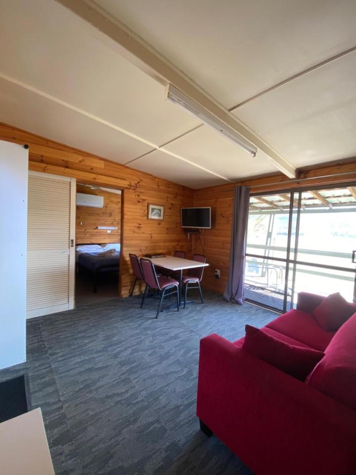 Anglers Reach Lakeside Village מראה חיצוני תמונה